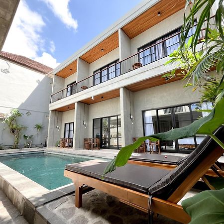 Adi Surya Guest House Seminyak Exterior foto