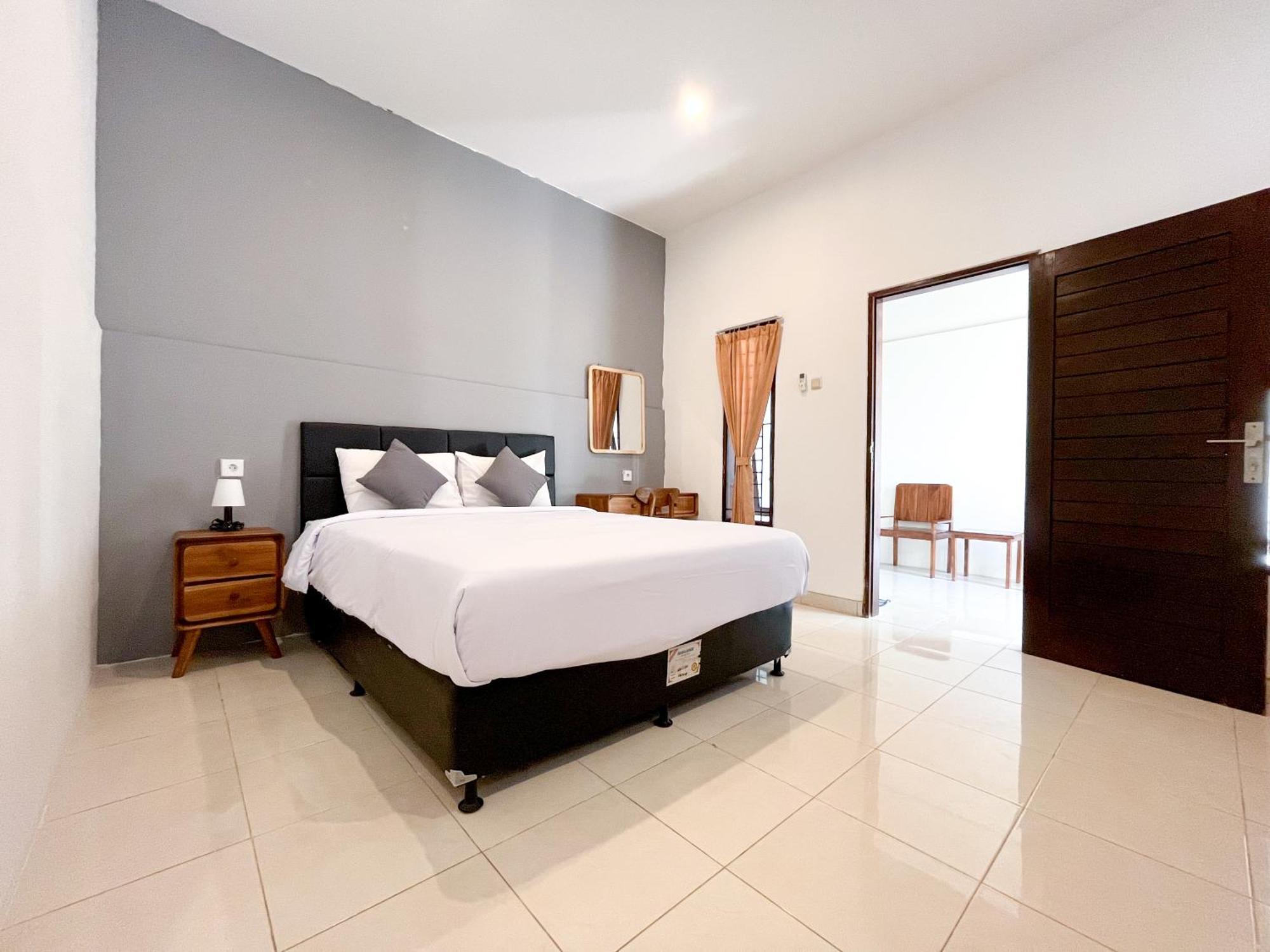 Adi Surya Guest House Seminyak Exterior foto